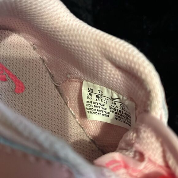 Girls' Kids' Nike Dunk Low Triple Pink - Picture 8 of 9